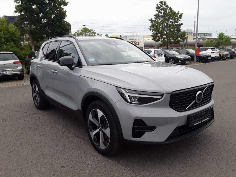 car Volvo XC40 id89005 main photo