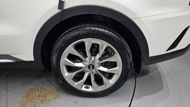 car KIA Sorento id89085 photo #21