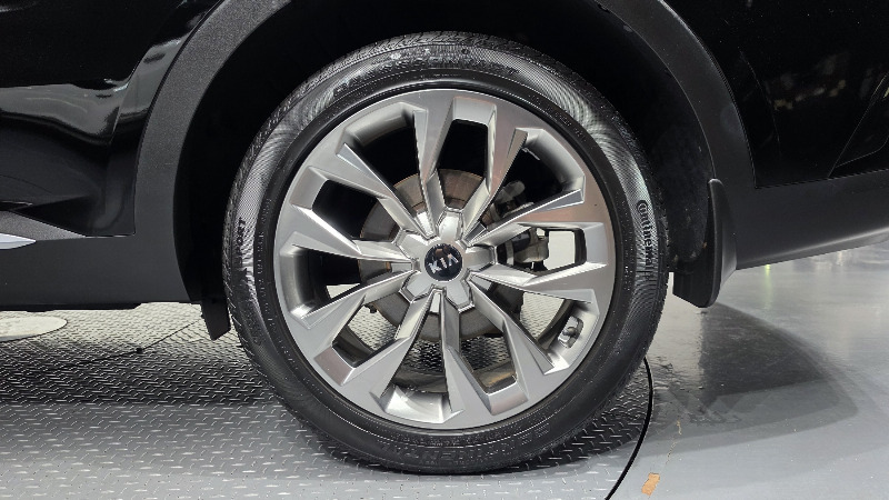 car KIA Sorento id89089 photo #21