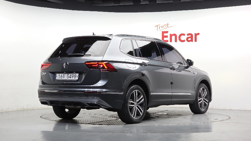 car Volkswagen Tiguan id89329 photo #2