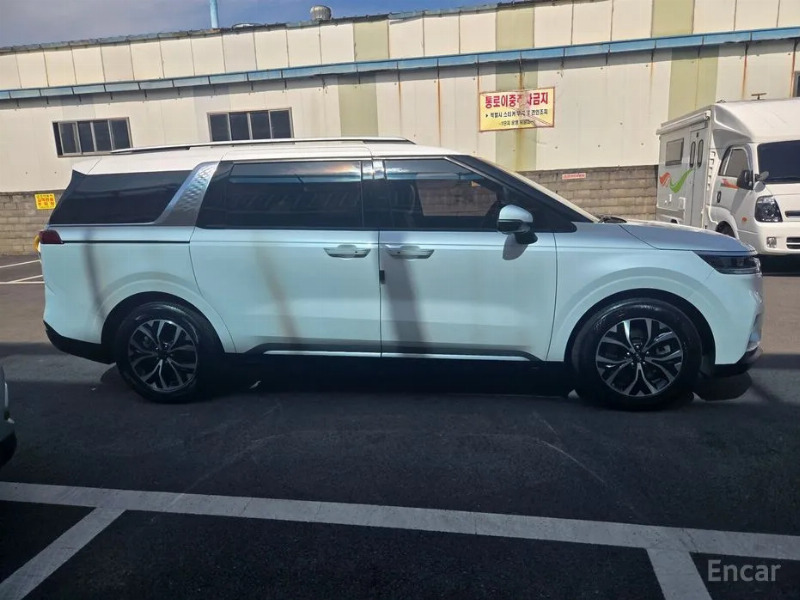 car KIA Carnival id89883 photo #2