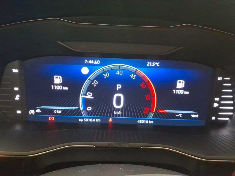 car Skoda Superb id90257 photo #8