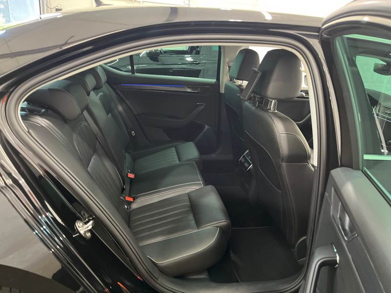 car Skoda Superb id90257 photo #9