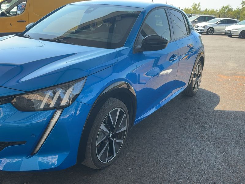 car Peugeot 208 id90286 photo #2
