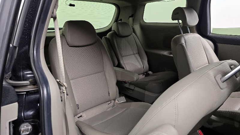 car KIA Carnival id90366 photo #12