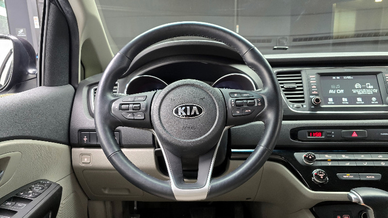 car KIA Carnival id90366 photo #14