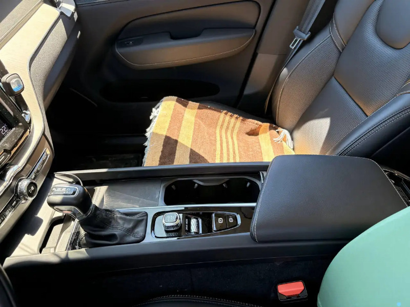 car Volvo XC60 id90601 photo #7