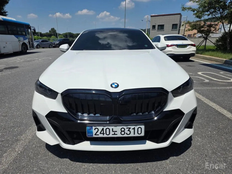 car BMW 5 Series id91002 main photo