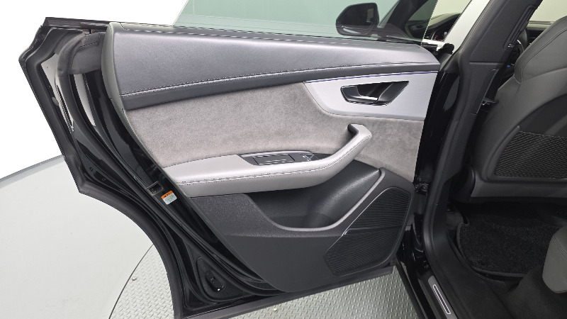 car Audi Q8 id91003 photo #25