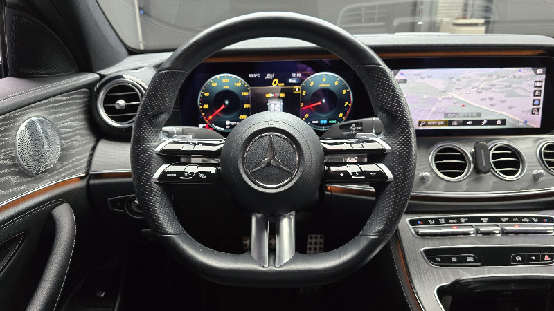 car Mercedes Benz E Class id91653 photo #13