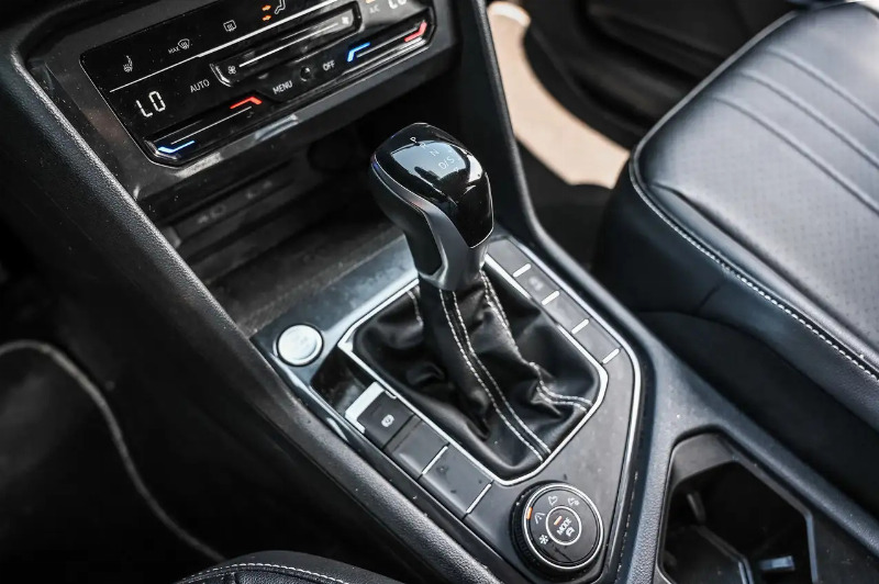 car Volkswagen Tiguan id92065 photo #16