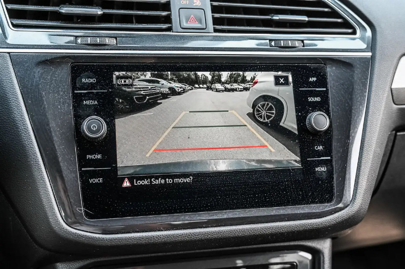 car Volkswagen Tiguan id92065 photo #19