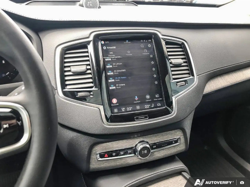 car Volvo XC90 id92721 photo #18