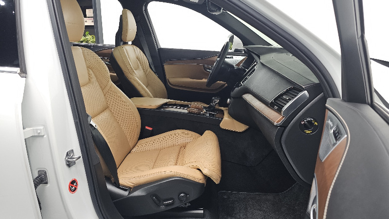 car Volvo XC90 id93290 photo #26