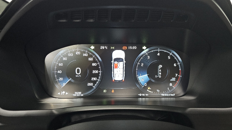 car Volvo XC90 id93290 photo #8