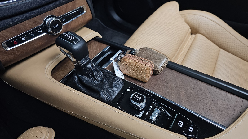 car Volvo XC90 id93290 photo #9