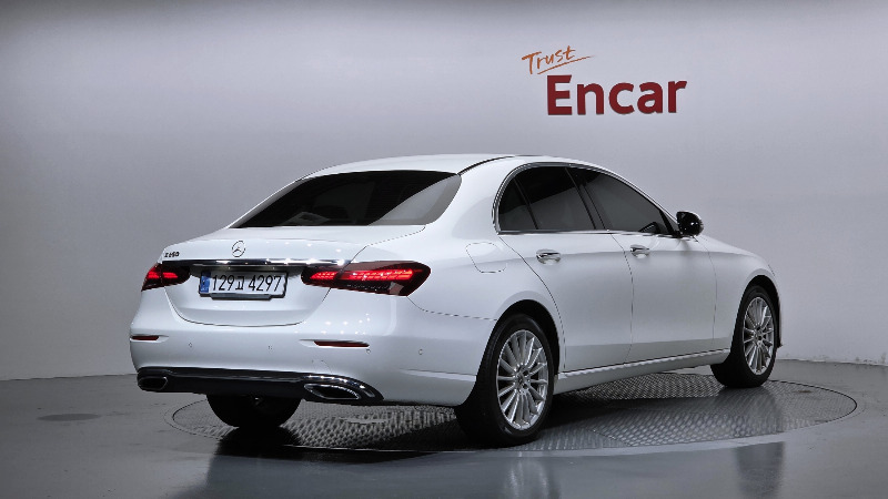car Mercedes Benz E Class id93621 photo #2
