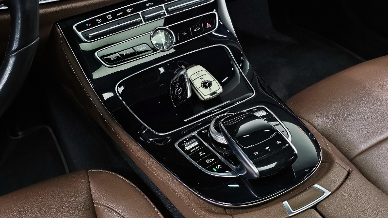 car Mercedes Benz E Class id93647 photo #9