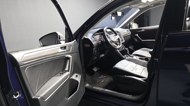 car Volkswagen Tiguan id93676 photo #10