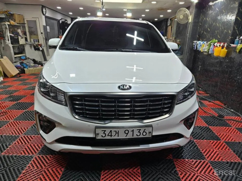 car KIA Carnival id93721 main photo