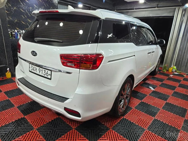 car KIA Carnival id93721 photo #4