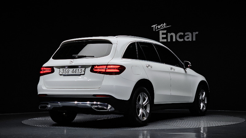 car Mercedes Benz GLC id93782 photo #2