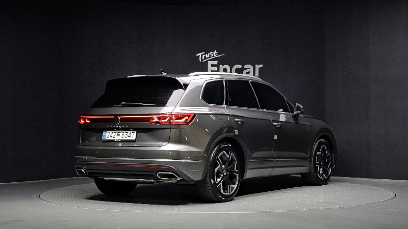 car Volkswagen Touareg id94302 photo #2