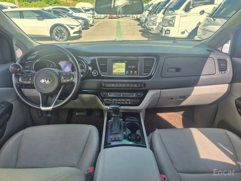 car KIA Carnival id94385 photo #7