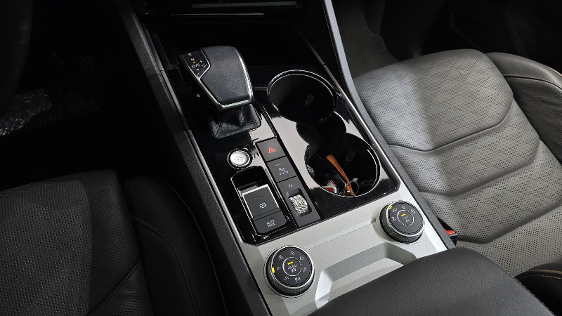 car Volkswagen Touareg id94597 photo #9