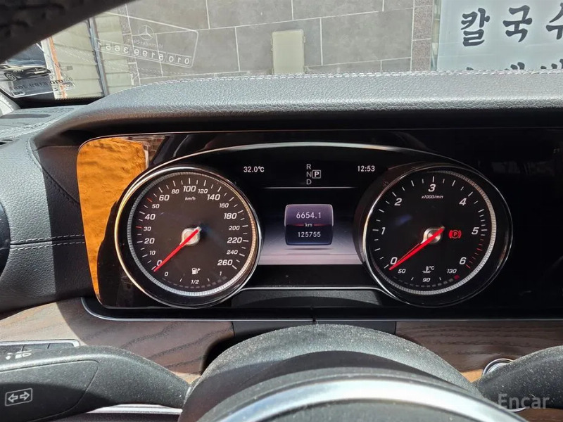 car Mercedes Benz E Class id94843 main photo