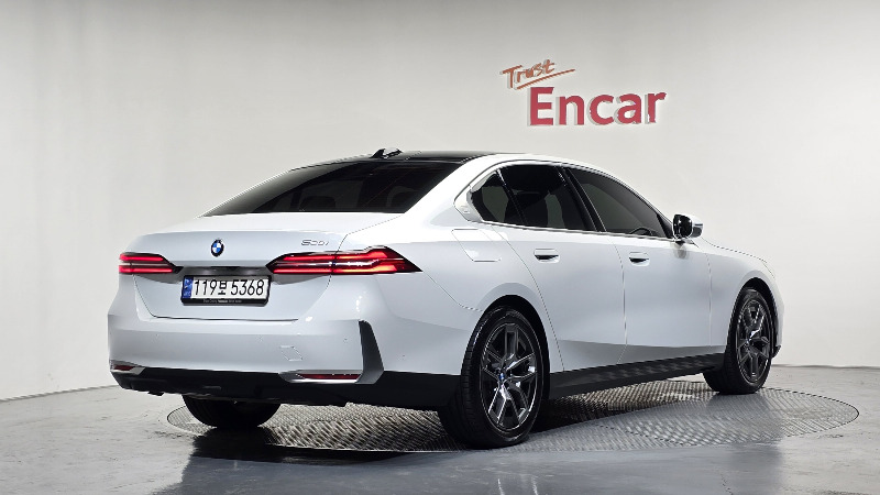 car BMW 5 Series id94926 photo #2