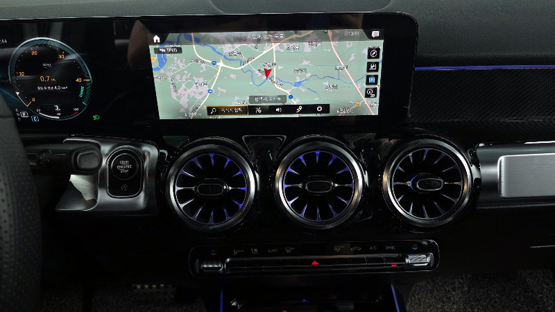 car Mercedes Benz GLB id94948 photo #14