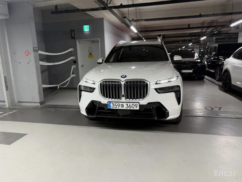 car BMW X7 id95546 photo #2