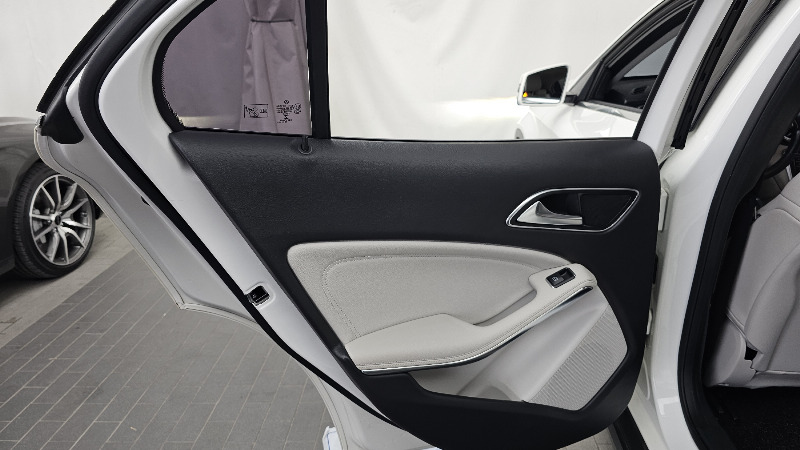 car Mercedes Benz GLA id96351 photo #25