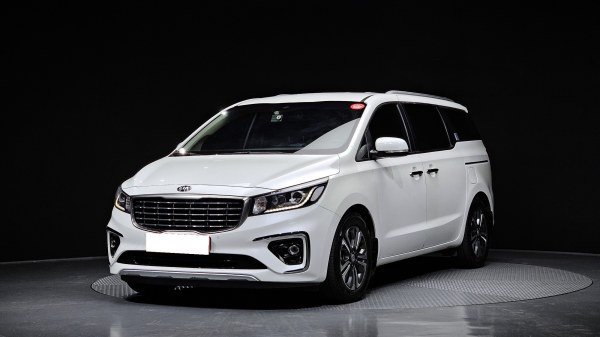 car KIA Carnival id15526 main photo