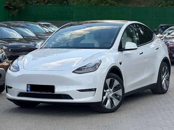 car Tesla Model Y id15568 main photo