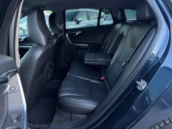 car Volvo V60 id15569 photo #7