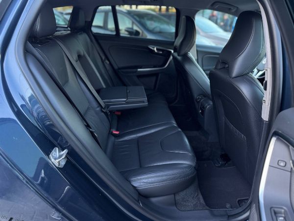 car Volvo V60 id15569 photo #8