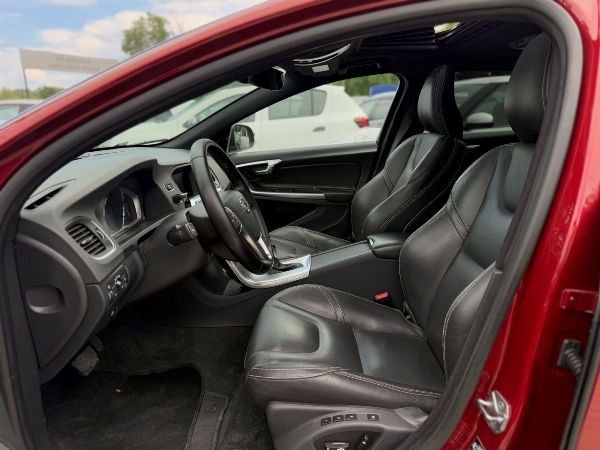 car Volvo V60 id15571 photo #7