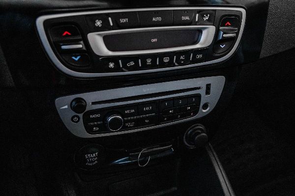 car Renault Samsung SM3 id15628 photo #11