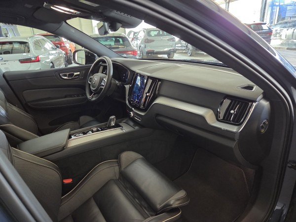 car Volvo XC60 id15720 photo #3