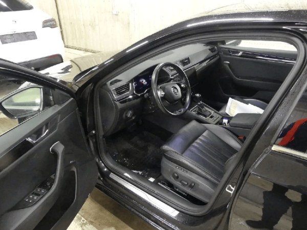car Skoda Superb id15722 photo #4