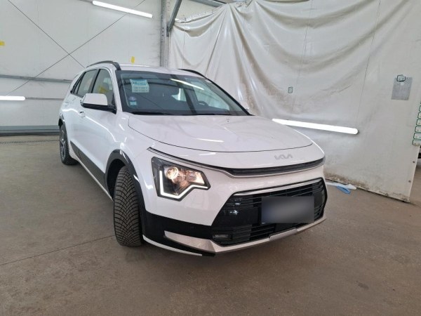car KIA Niro id15746 main photo