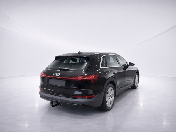 car Audi e-tron id15752 photo #2