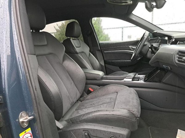 car Audi e-tron Sportback id15755 photo #3