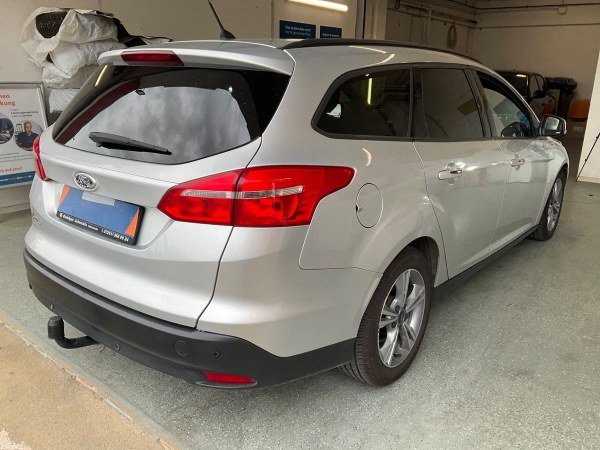 car Ford Focus id15758 photo #2