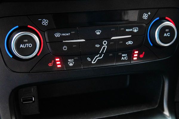 car Ford Focus id15773 photo #13