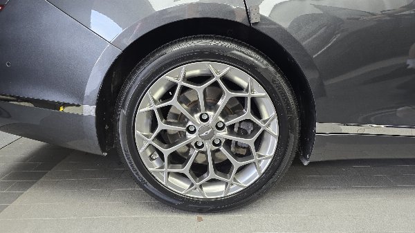 car Genesis G80 id15889 photo #5
