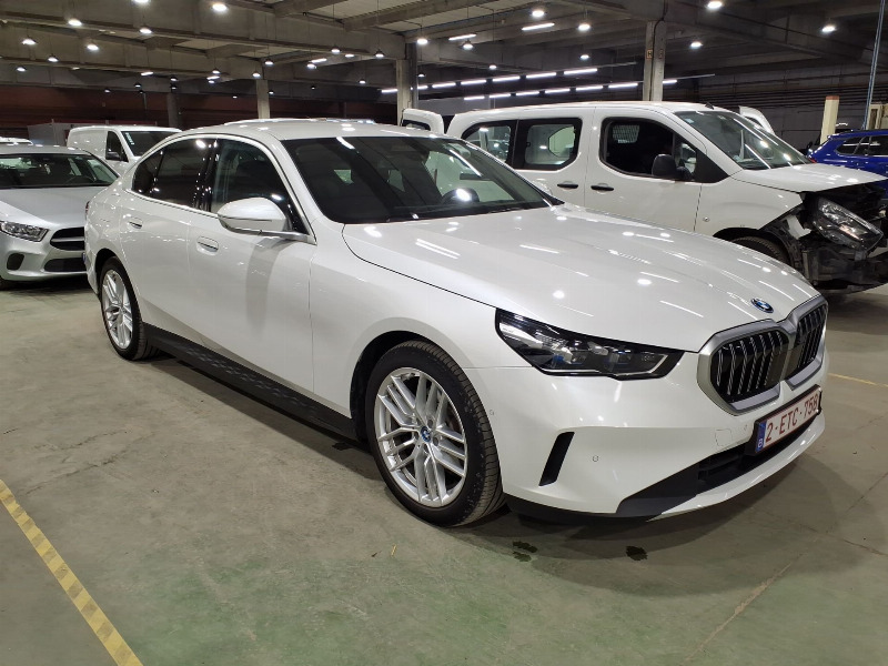 car BMW 5 Series id16011 main photo