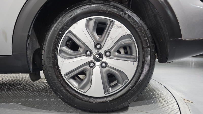 car KIA Niro id16067 photo #21